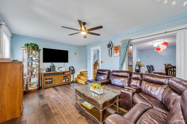 91-13 184th Street, Hollis, NY 11423