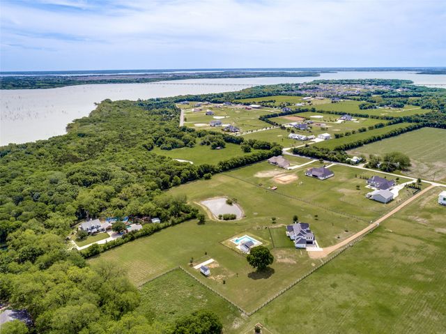 1505 E Winningkoff Road, Lucas, TX 75002