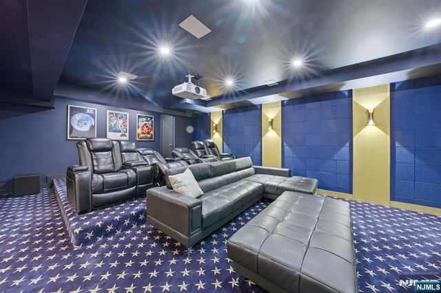 55 Oxford Drive, Tenafly, NJ 07670