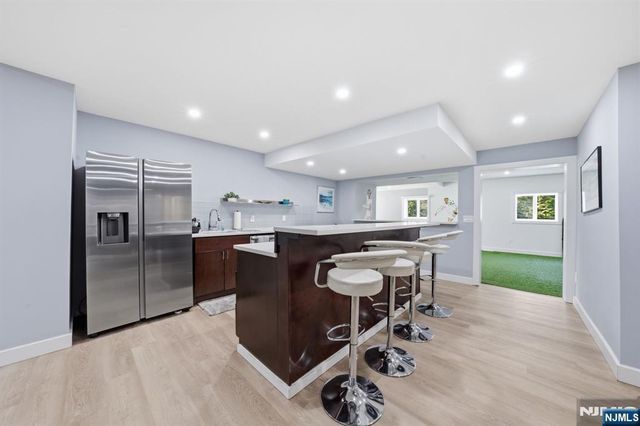 55 Oxford Drive, Tenafly, NJ 07670