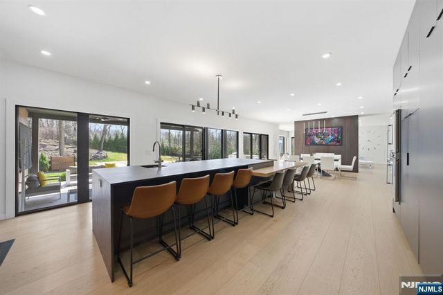 55 Oxford Drive, Tenafly, NJ 07670