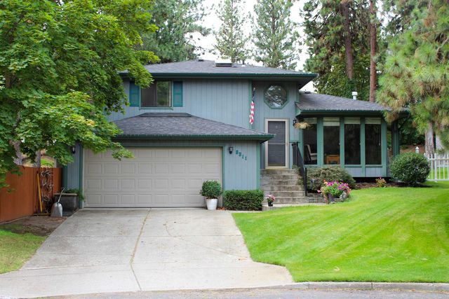 8311 N Greenwood Ct, Spokane, WA 99208