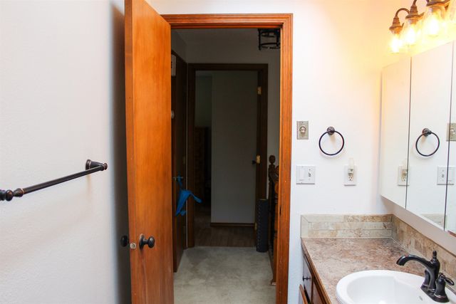 8311 N Greenwood Ct, Spokane, WA 99208