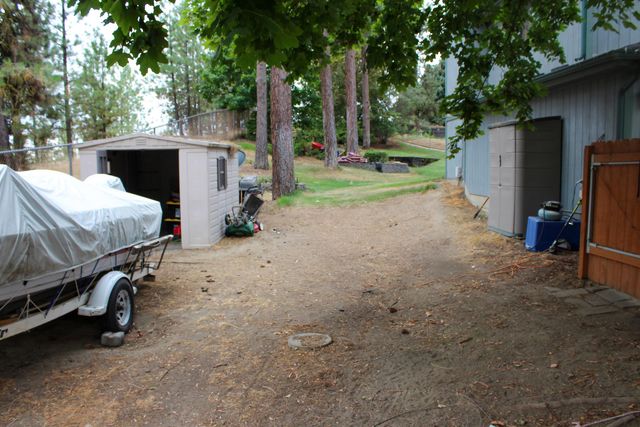 8311 N Greenwood Ct, Spokane, WA 99208