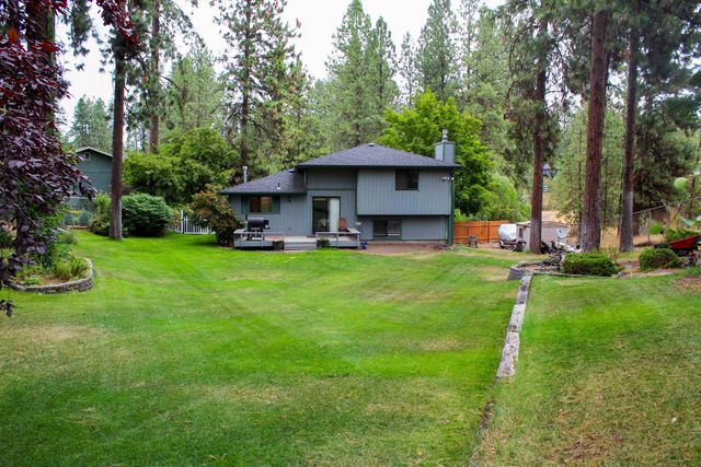 8311 N Greenwood Ct, Spokane, WA 99208