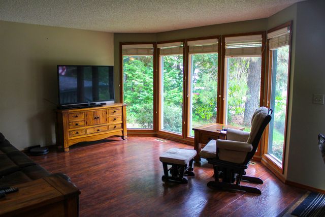 8311 N Greenwood Ct, Spokane, WA 99208