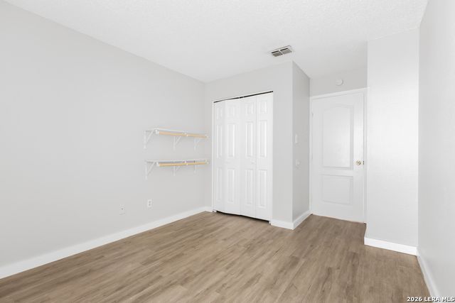 6710 WINDSOR HOLW, San Antonio, TX 78239