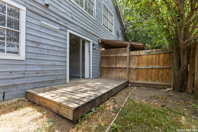 6710 WINDSOR HOLW, San Antonio, TX 78239