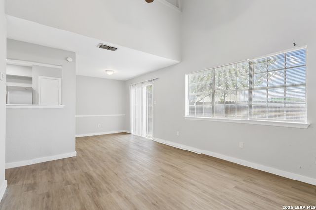 6710 WINDSOR HOLW, San Antonio, TX 78239