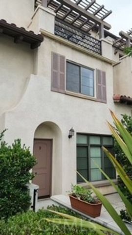 879 Michigan Boulevard B, Pasadena, CA 91107