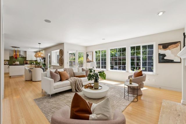 20210 La Paloma Avenue, Saratoga, CA 95070