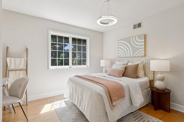 20210 La Paloma Avenue, Saratoga, CA 95070