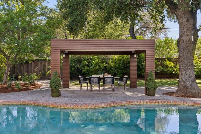 20210 La Paloma Avenue, Saratoga, CA 95070