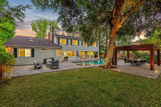 20210 La Paloma Avenue, Saratoga, CA 95070