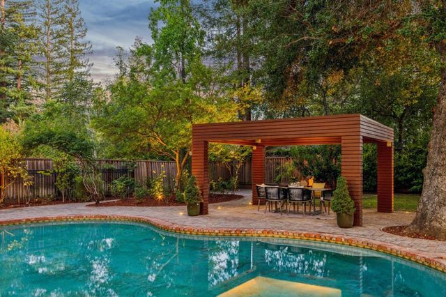 20210 La Paloma Avenue, Saratoga, CA 95070