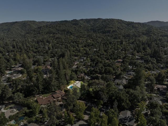 20210 La Paloma Avenue, Saratoga, CA 95070
