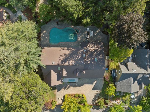 20210 La Paloma Avenue, Saratoga, CA 95070