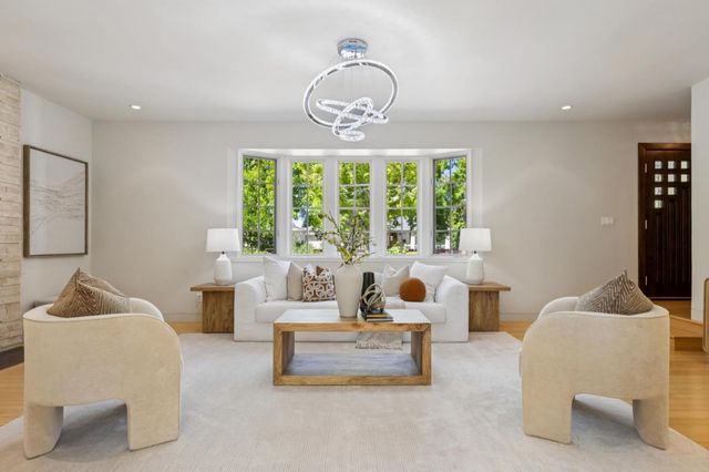 20210 La Paloma Avenue, Saratoga, CA 95070