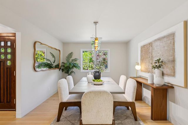20210 La Paloma Avenue, Saratoga, CA 95070
