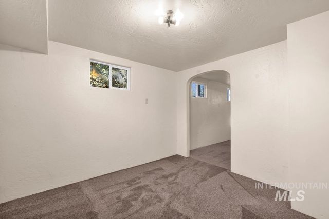 553 Quincy Street, Twin Falls, ID 83301