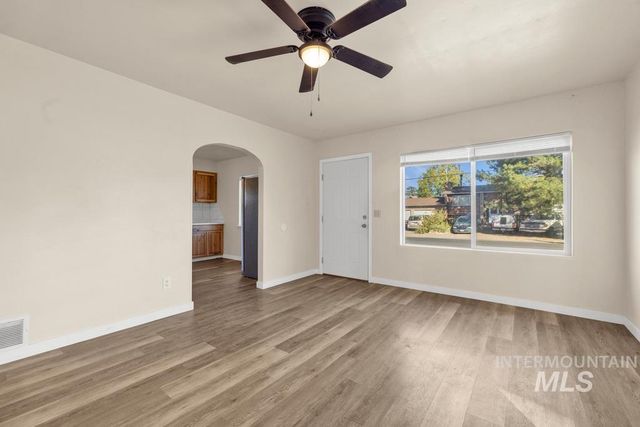 553 Quincy Street, Twin Falls, ID 83301