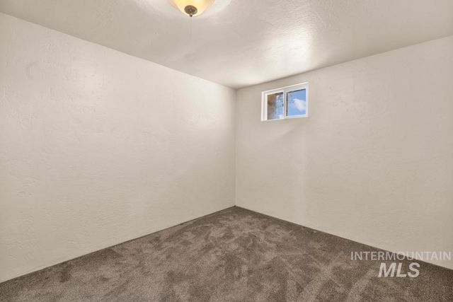 553 Quincy Street, Twin Falls, ID 83301