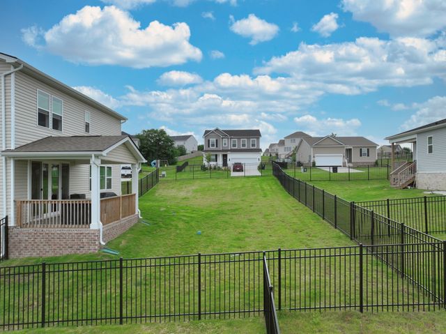 2982 Windstone Trl, Columbia, TN 38401
