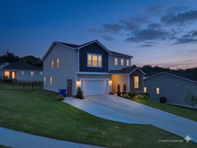 2982 Windstone Trl, Columbia, TN 38401