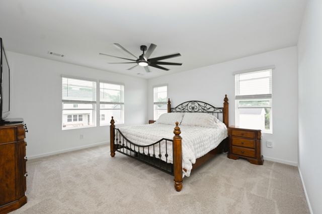 2982 Windstone Trl, Columbia, TN 38401