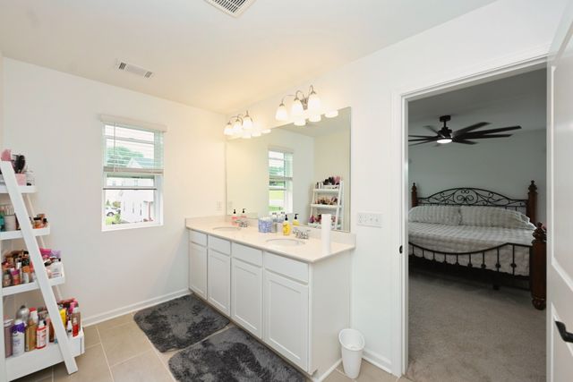 2982 Windstone Trl, Columbia, TN 38401