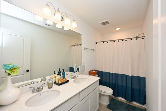 2982 Windstone Trl, Columbia, TN 38401