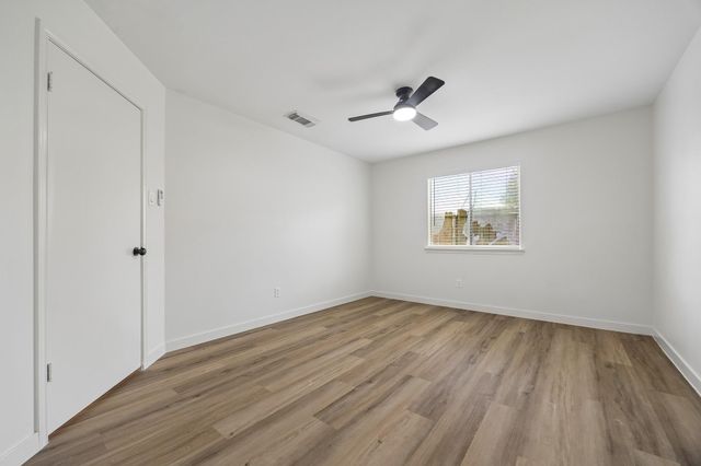 16123 Camino Del Sol Drive, Houston, TX 77083