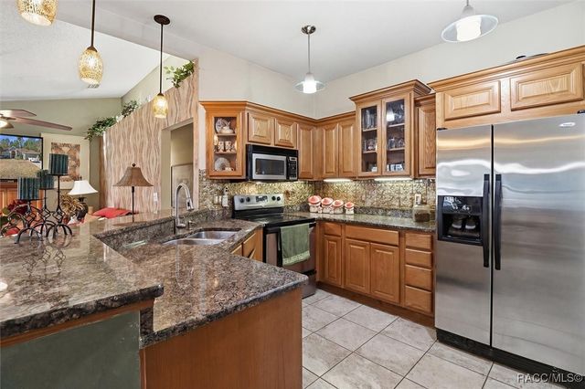 10 Statice Court, Homosassa, FL 34446