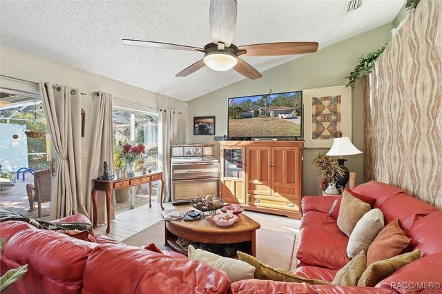 10 Statice Court, Homosassa, FL 34446