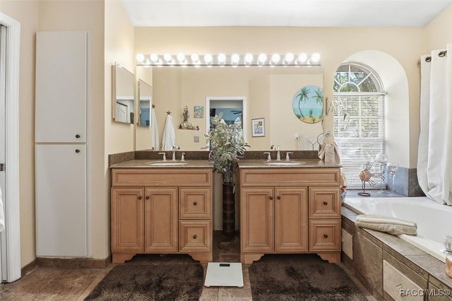 10 Statice Court, Homosassa, FL 34446