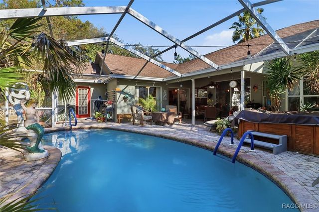 10 Statice Court, Homosassa, FL 34446