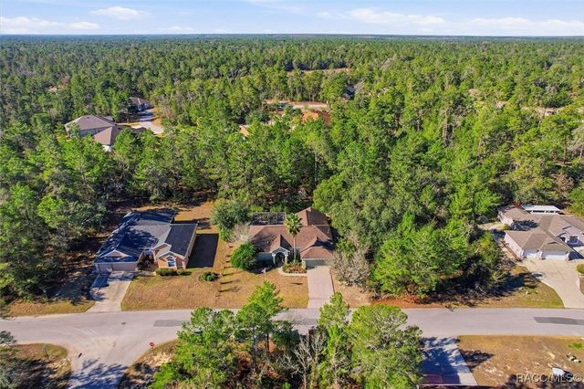 10 Statice Court, Homosassa, FL 34446