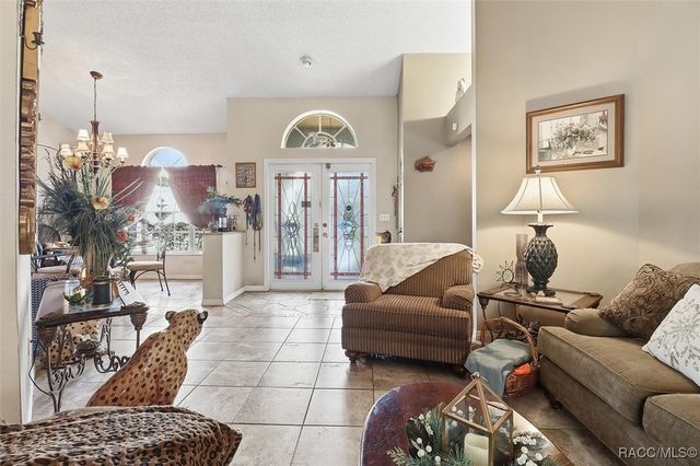 10 Statice Court, Homosassa, FL 34446