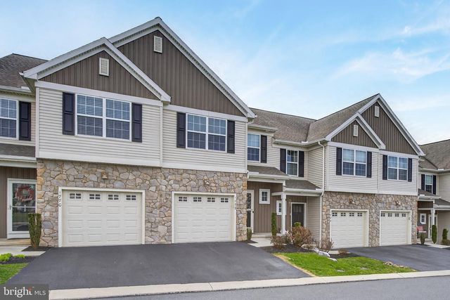 1772 FAIRBANK LN, Mechanicsburg, PA 17055