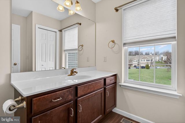 1772 FAIRBANK LN, Mechanicsburg, PA 17055