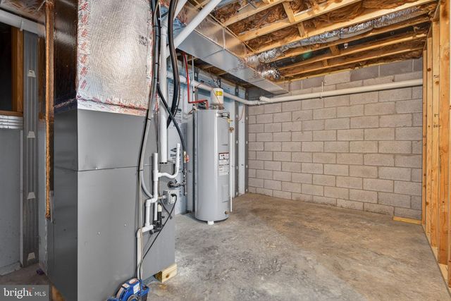 1772 FAIRBANK LN, Mechanicsburg, PA 17055