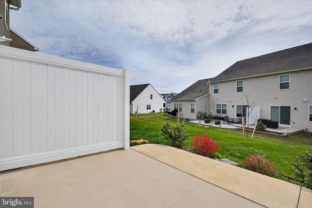1772 FAIRBANK LN, Mechanicsburg, PA 17055