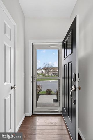 1772 FAIRBANK LN, Mechanicsburg, PA 17055