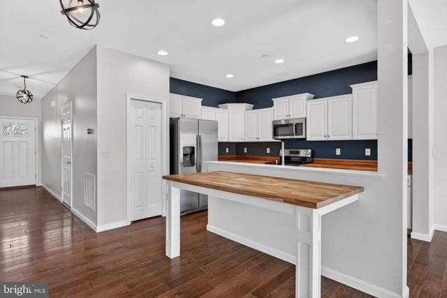 1772 FAIRBANK LN, Mechanicsburg, PA 17055