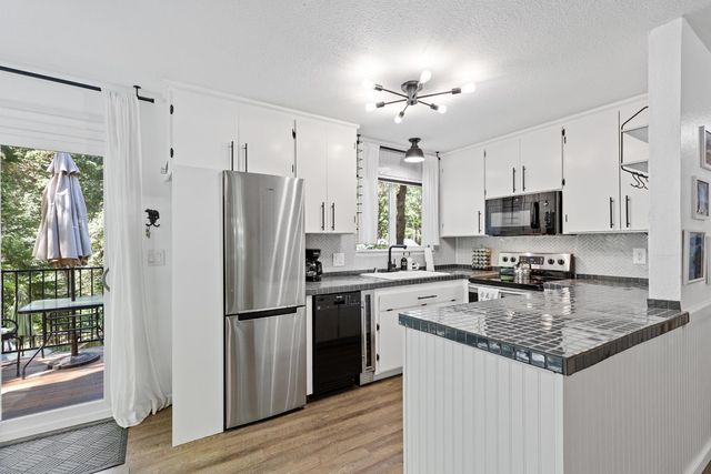 2906 Marilyn Dr, Pollock Pines, CA 95726