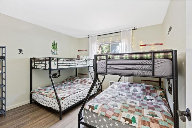 2906 Marilyn Dr, Pollock Pines, CA 95726