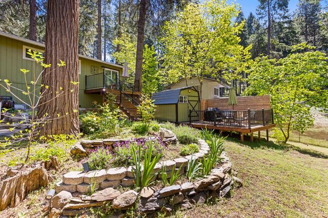 2906 Marilyn Dr, Pollock Pines, CA 95726