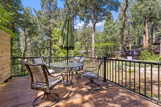 2906 Marilyn Dr, Pollock Pines, CA 95726