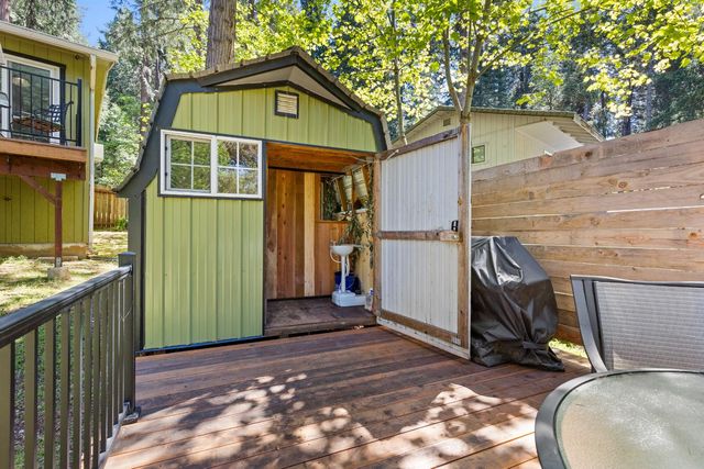 2906 Marilyn Dr, Pollock Pines, CA 95726