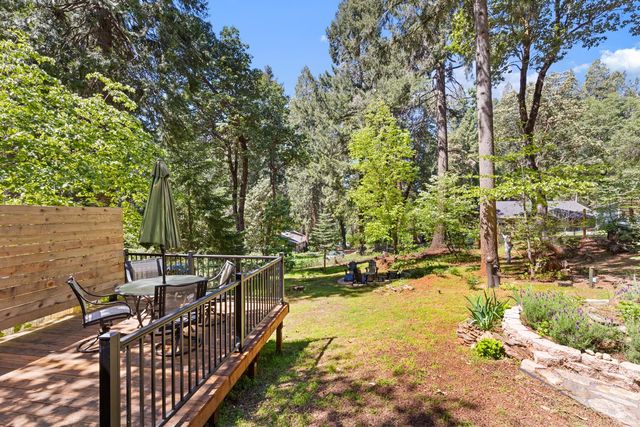 2906 Marilyn Dr, Pollock Pines, CA 95726